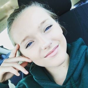 Meet your Posher, Jade